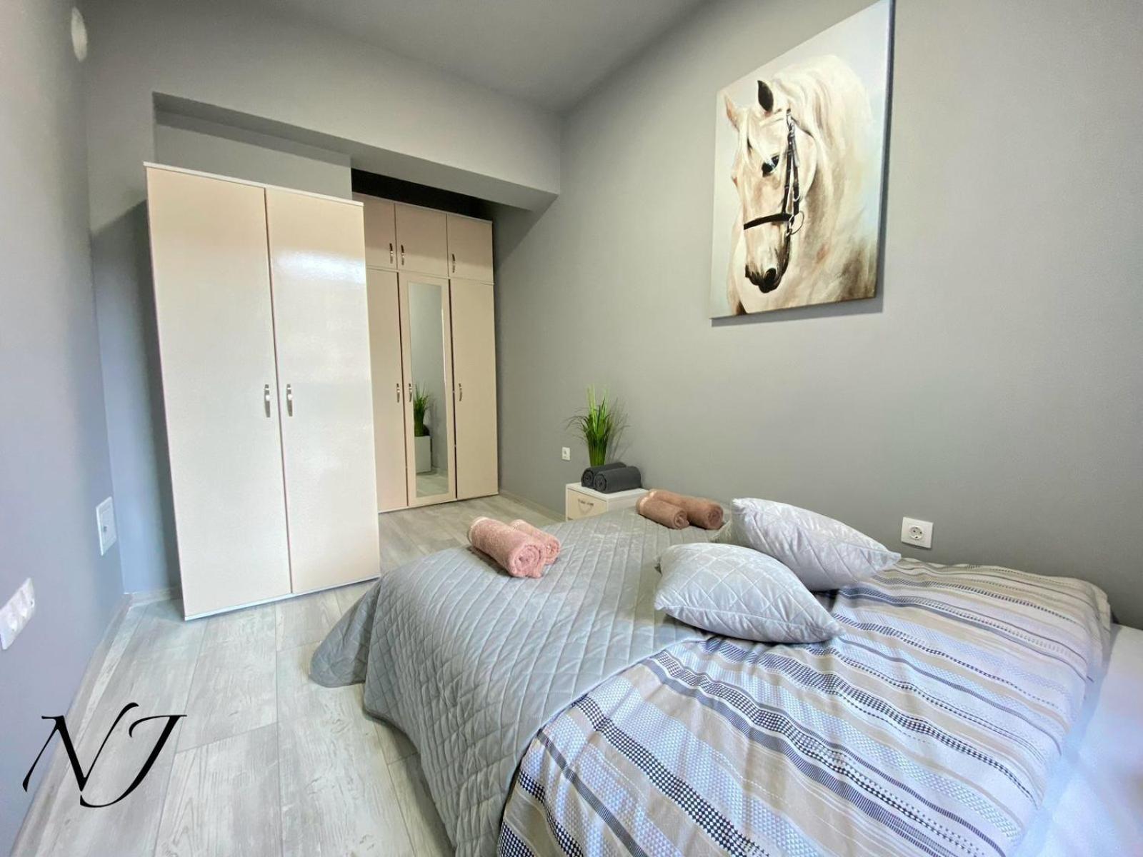 Nj Luxury Rooms And Suites Варна Экстерьер фото