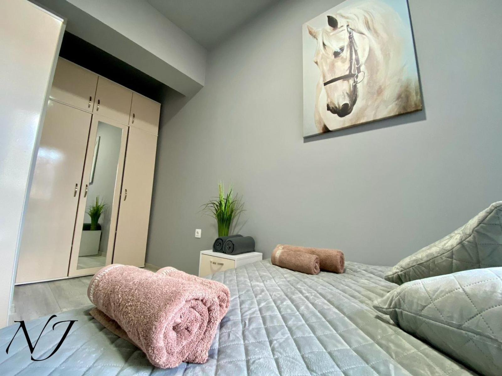 Nj Luxury Rooms And Suites Варна Экстерьер фото