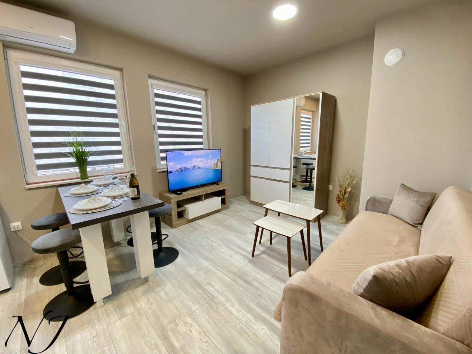 Nj Luxury Rooms And Suites Варна Экстерьер фото