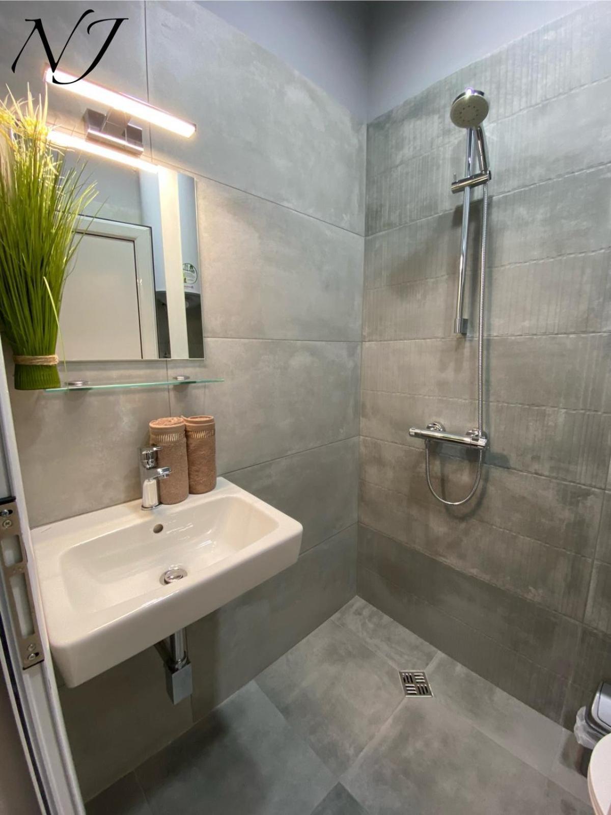 Nj Luxury Rooms And Suites Варна Экстерьер фото