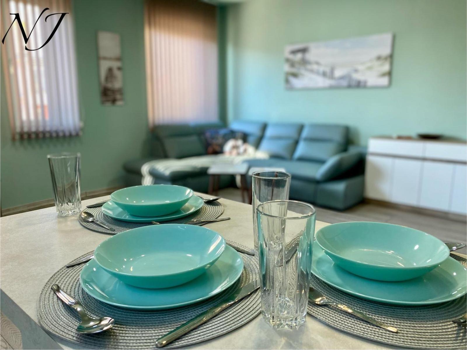 Nj Luxury Rooms And Suites Варна Экстерьер фото