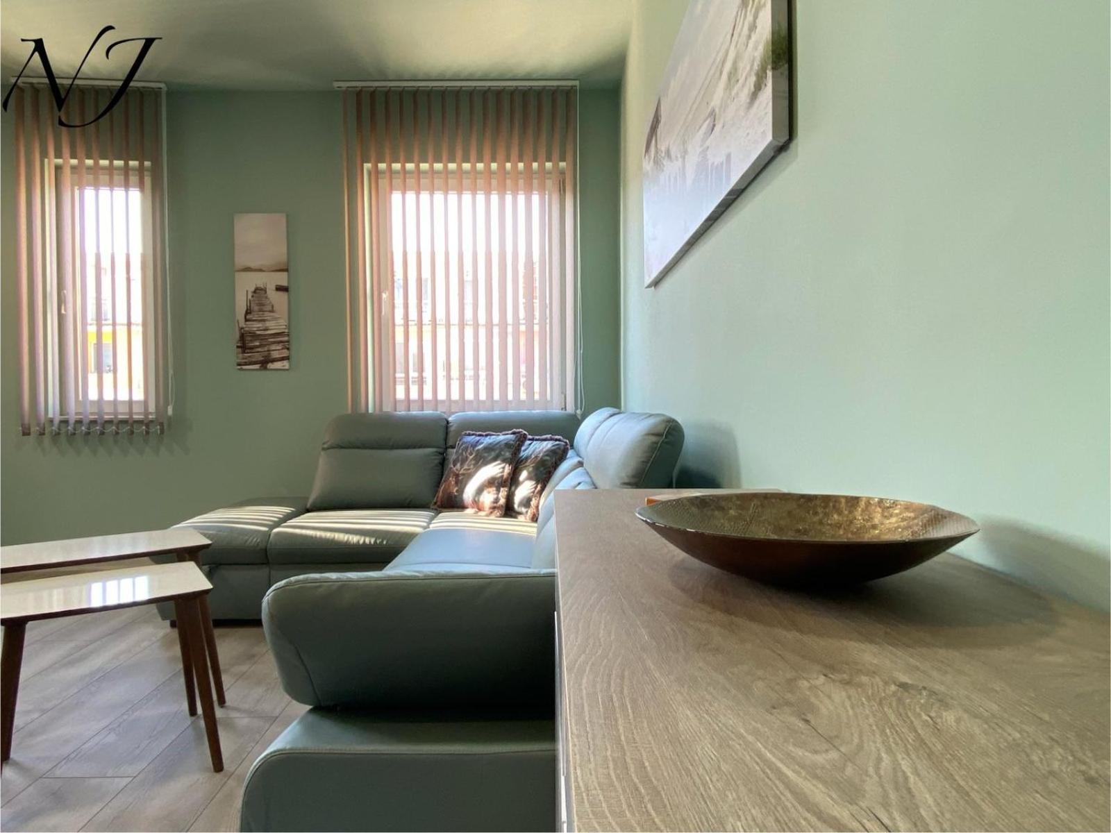 Nj Luxury Rooms And Suites Варна Экстерьер фото